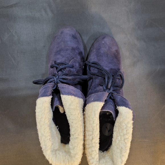 NAUTICA SUEDE WEDGE FAUX FUR INSOLE WOMENS LACE UP BOOTIE - Picture 10 of 15